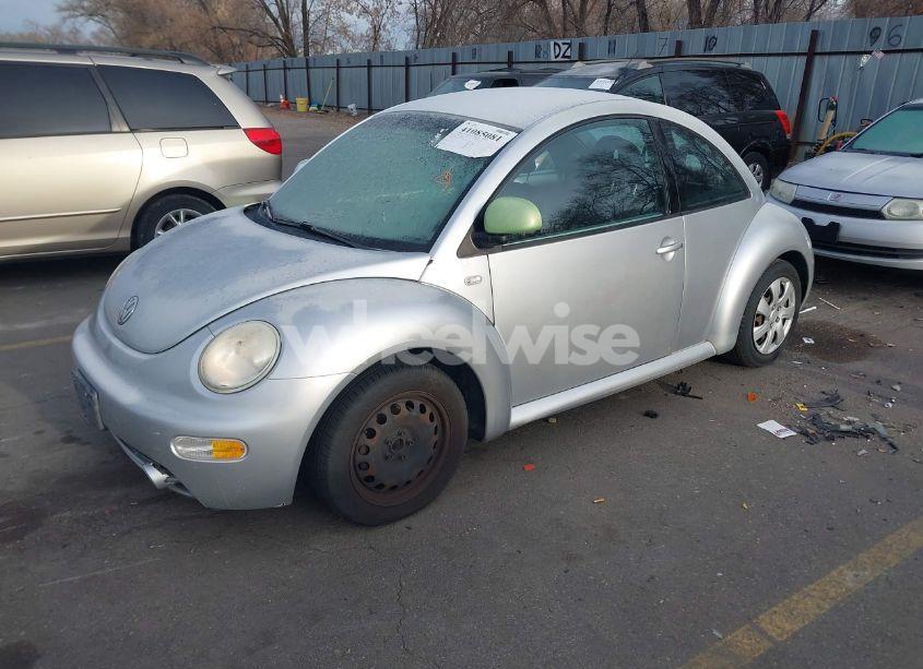 Photo 2 of 2000 Volkswagen New BEETLE GLS (VIN 3VWCC21C7YM499426)