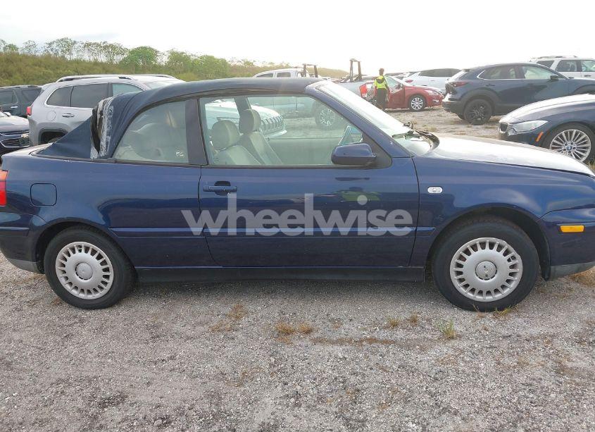 Photo 13 of 2002 Volkswagen Cabrio GLS (VIN 3VWCC21V72M806005)