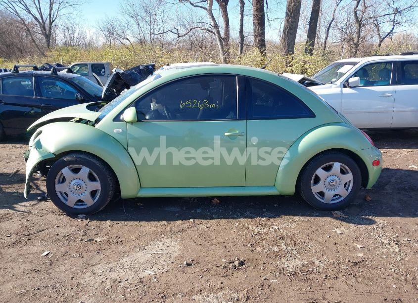 Photo 15 of 2001 Volkswagen New BEETLE GLS 1.8L TURBO (VIN 3VWCD21C01M436624)
