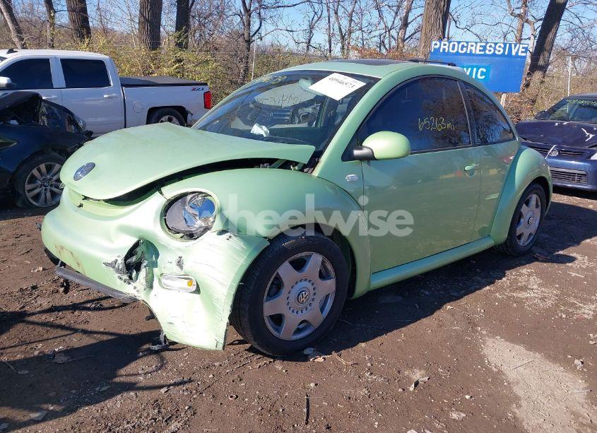 Photo 2 of 2001 Volkswagen New BEETLE GLS 1.8L TURBO (VIN 3VWCD21C01M436624)
