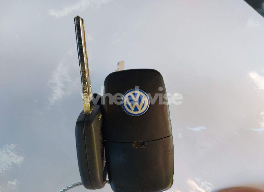 Photo 11 of 2001 Volkswagen New BEETLE GLS 1.8L TURBO (VIN 3VWCD21C11M412672)