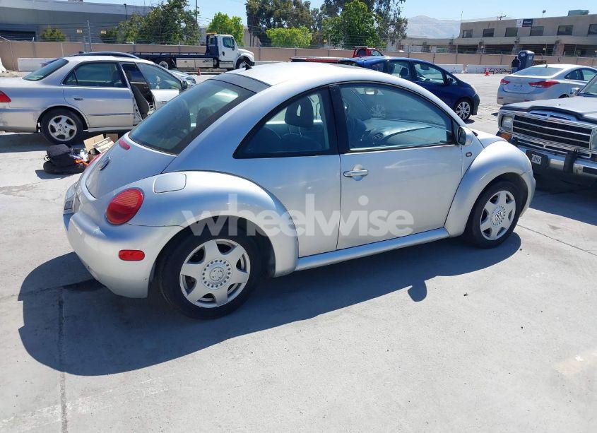 Photo 4 of 2001 Volkswagen New BEETLE GLS 1.8L TURBO (VIN 3VWCD21C11M412672)