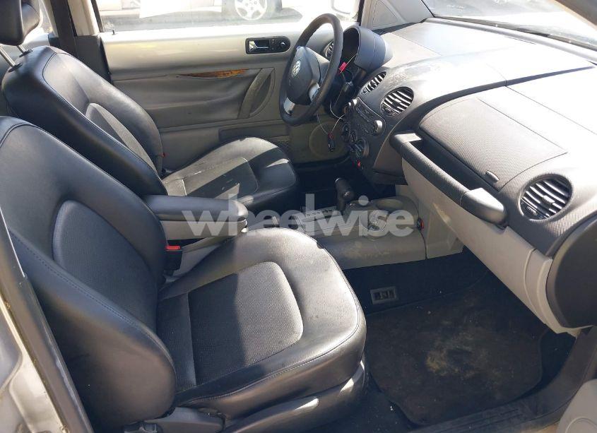 Photo 5 of 2001 Volkswagen New BEETLE GLS 1.8L TURBO (VIN 3VWCD21C11M412672)