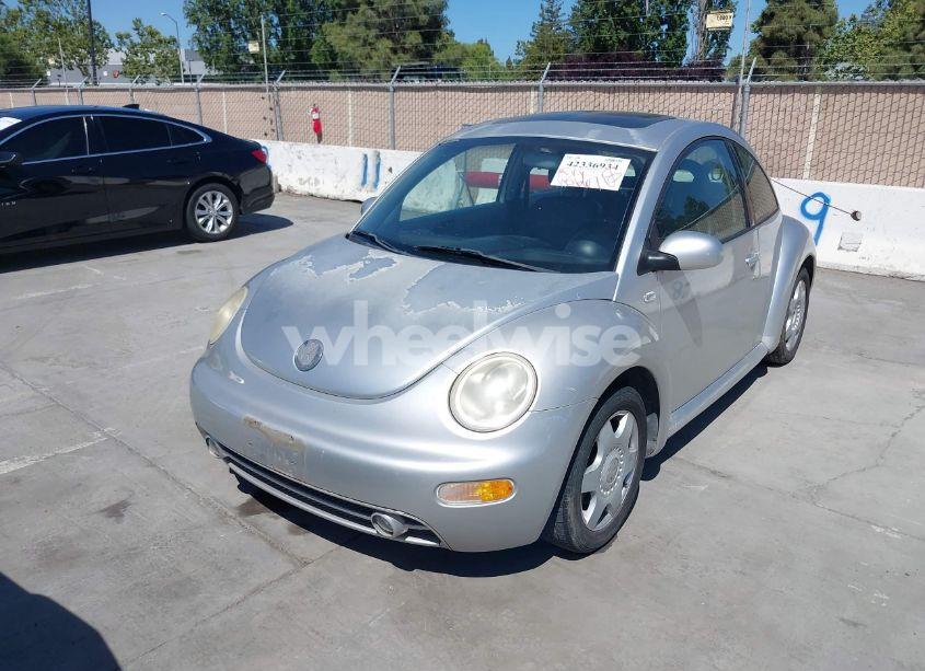 Photo 6 of 2001 Volkswagen New BEETLE GLS 1.8L TURBO (VIN 3VWCD21C11M412672)