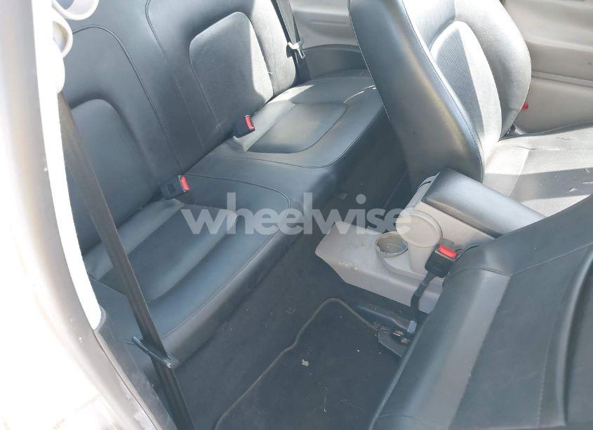 Photo 8 of 2001 Volkswagen New BEETLE GLS 1.8L TURBO (VIN 3VWCD21C11M412672)