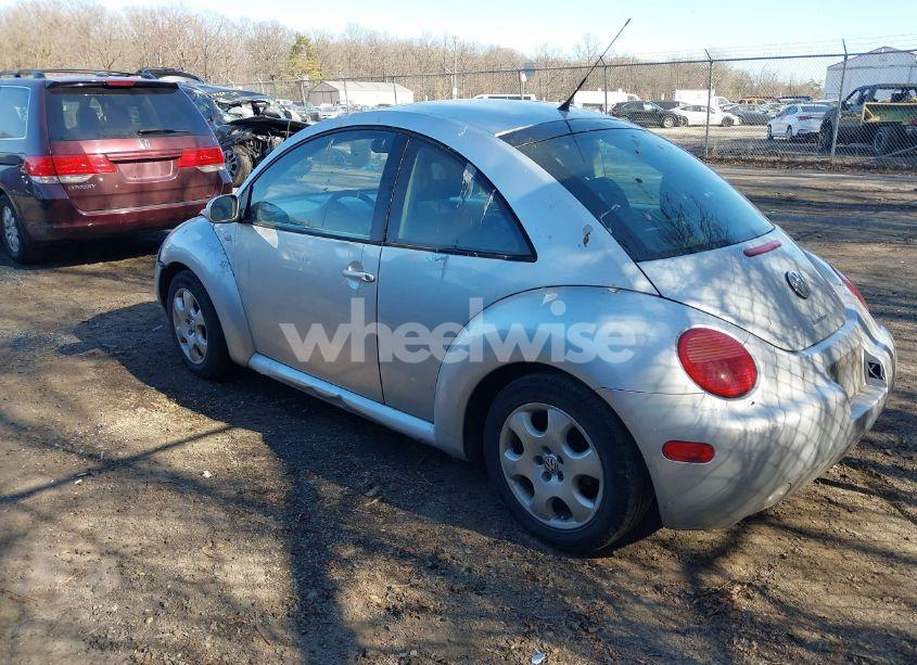 Photo 3 of 2002 Volkswagen New BEETLE GLS 1.8L TURBO (VIN 3VWCD21C12M406596)