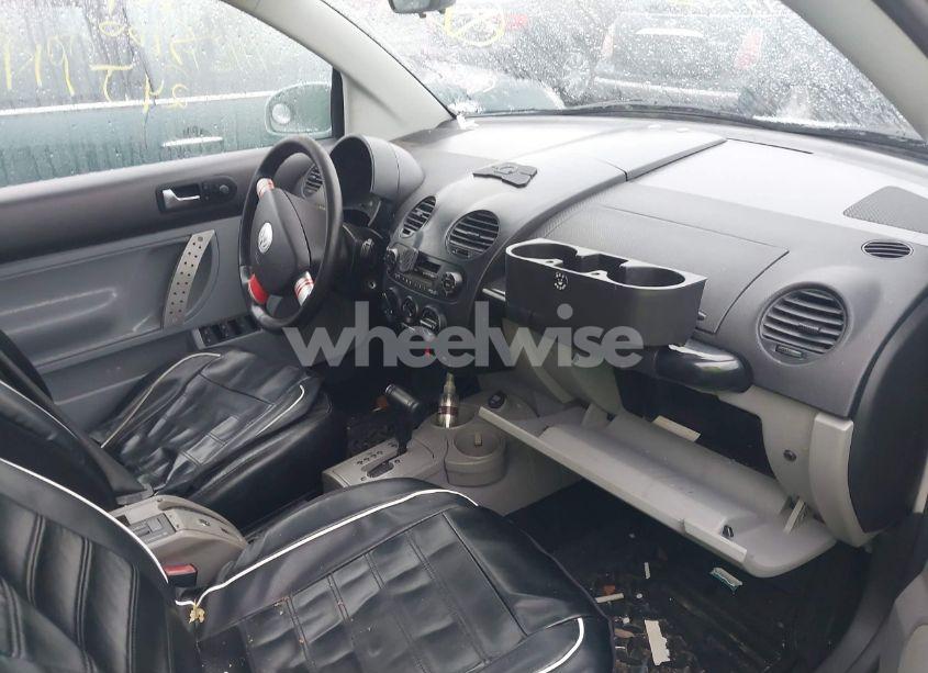 Photo 5 of 2004 Volkswagen New BEETLE GLS (VIN 3VWCD21Y04M303006)