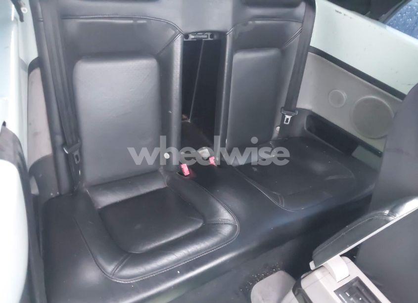 Photo 8 of 2004 Volkswagen New BEETLE GLS (VIN 3VWCD21Y04M303006)