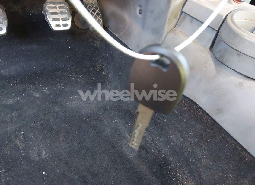 Photo 11 of 2004 Volkswagen New BEETLE GLS 1.8T (VIN 3VWCD21Y34M300181)