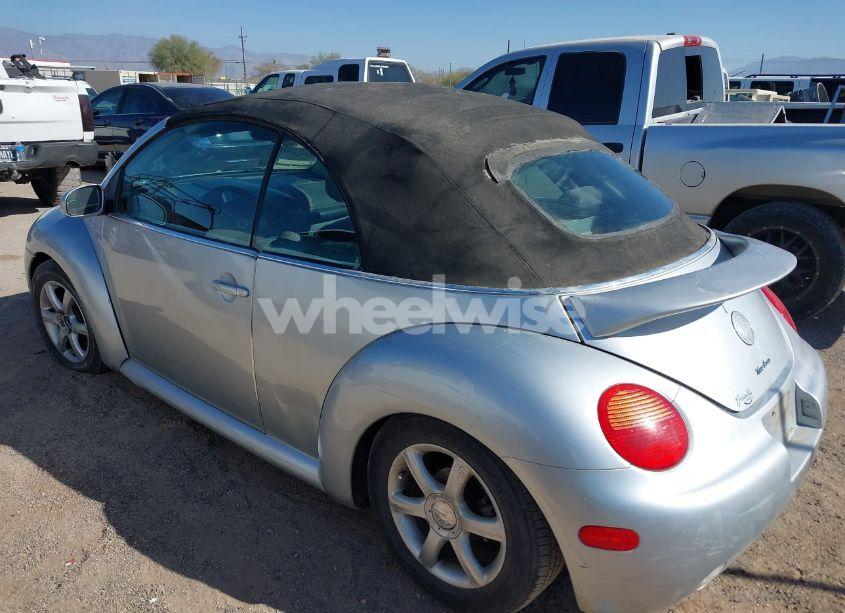 Photo 3 of 2004 Volkswagen New BEETLE GLS 1.8T (VIN 3VWCD21Y34M300181)