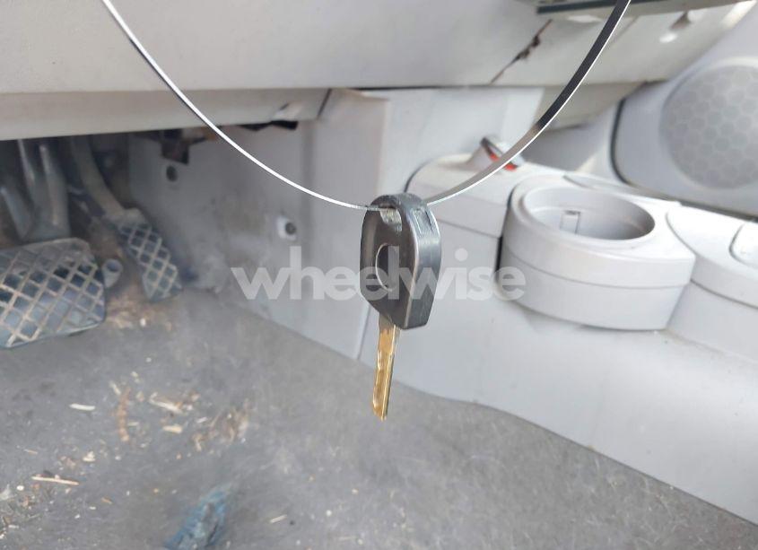 Photo 11 of 2004 Volkswagen New BEETLE GLS 1.8T (VIN 3VWCD31Y04M324167)