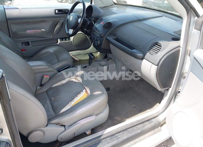 Photo 5 of 2004 Volkswagen New BEETLE GLS 1.8T (VIN 3VWCD31Y04M324167)