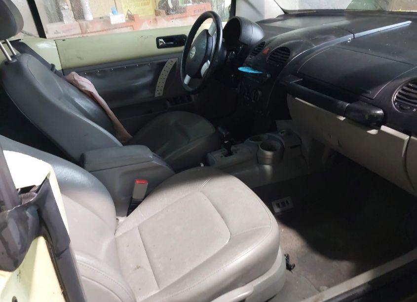 Photo 5 of 2005 Volkswagen New BEETLE GLS 1.8T (VIN 3VWCD31Y05M310450)