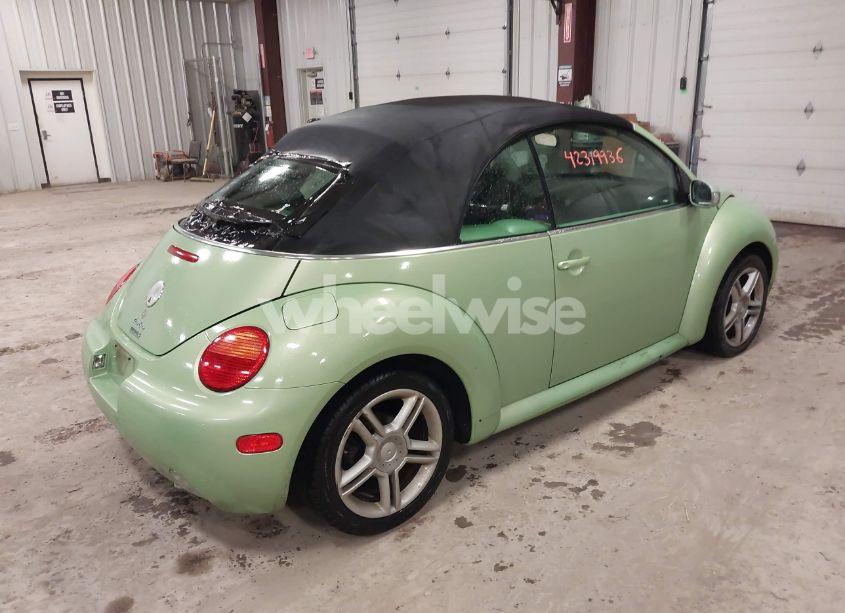 Photo 4 of 2004 Volkswagen New BEETLE GLS 1.8T (VIN 3VWCD31Y14M327465)