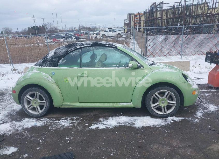 Photo 13 of 2005 Volkswagen New BEETLE GLS 1.8T (VIN 3VWCD31Y35M311110)