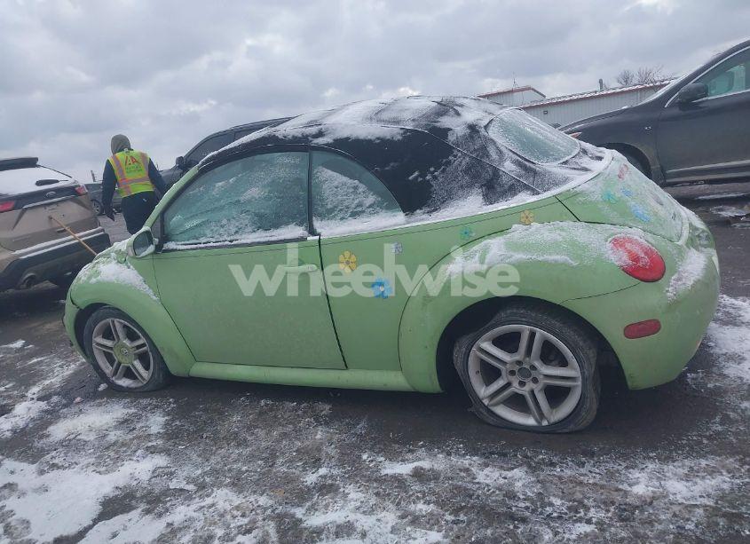 Photo 14 of 2005 Volkswagen New BEETLE GLS 1.8T (VIN 3VWCD31Y35M311110)