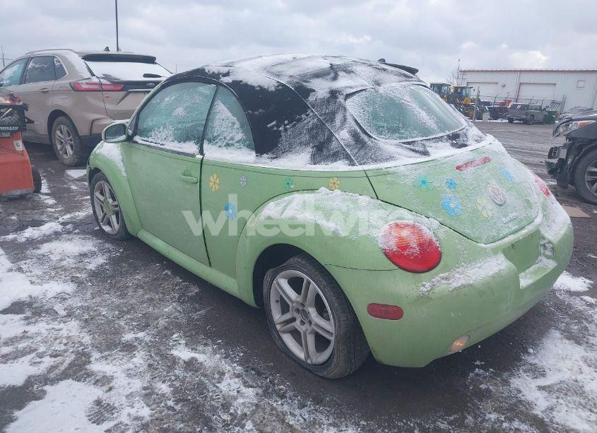 Photo 3 of 2005 Volkswagen New BEETLE GLS 1.8T (VIN 3VWCD31Y35M311110)