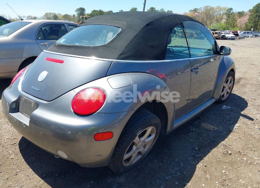 Photo 4 of 2005 Volkswagen New BEETLE GLS 1.8T (VIN 3VWCD31Y35M366477)