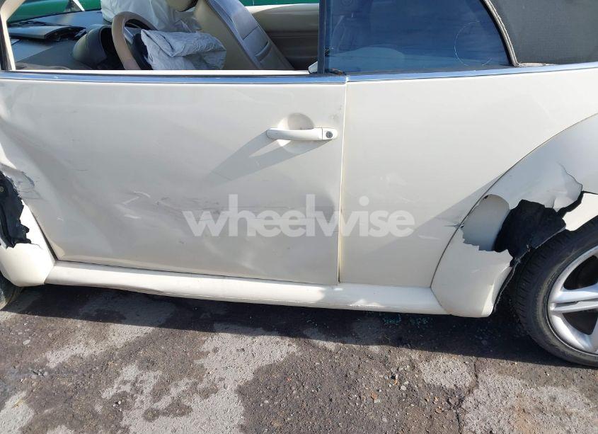 Photo 11 of 2005 Volkswagen New BEETLE GLS 1.8T (VIN 3VWCD31YX5M303666)