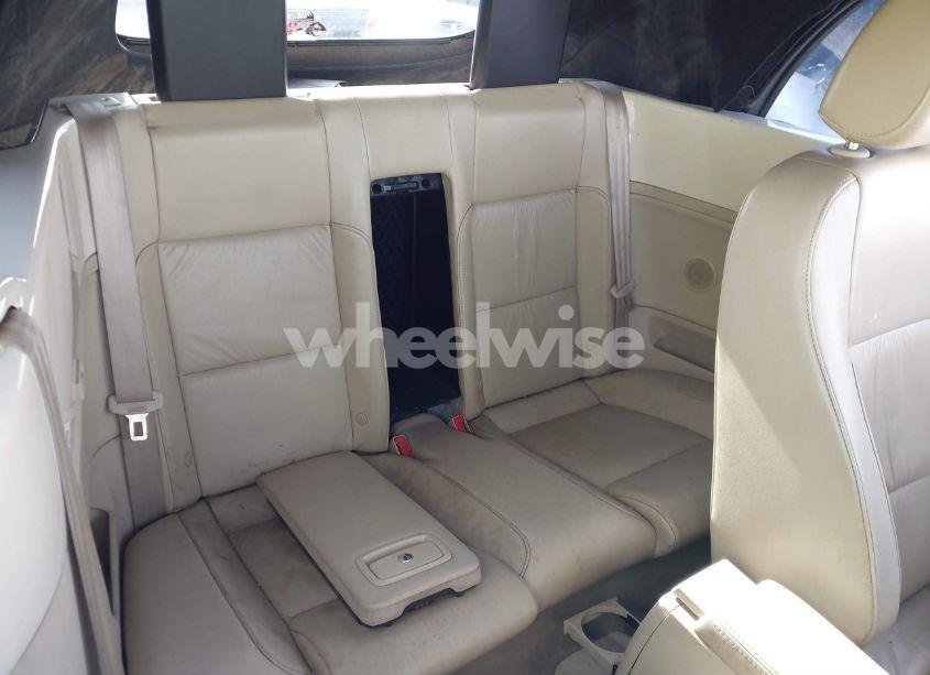 Photo 8 of 2005 Volkswagen New BEETLE GLS 1.8T (VIN 3VWCD31YX5M303666)