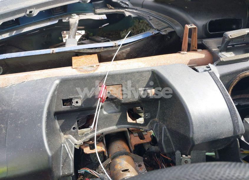 Photo 7 of 2000 Volkswagen New BEETLE GLS TDI (VIN 3VWCF21C3YM415089)