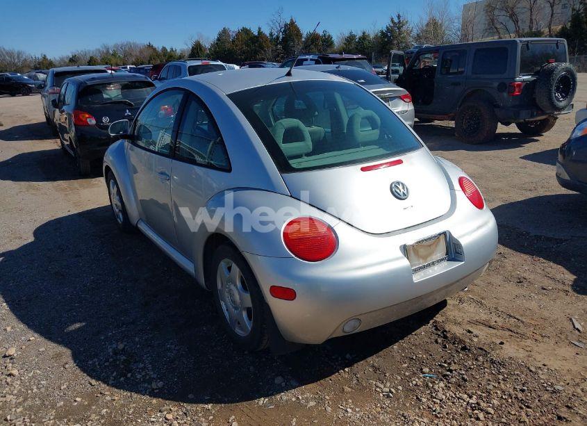 Photo 3 of 2000 Volkswagen New BEETLE GLS TDI (VIN 3VWCF21C6YM497867)