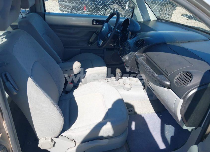 Photo 5 of 2000 Volkswagen New BEETLE GLS TDI (VIN 3VWCF21C6YM497867)