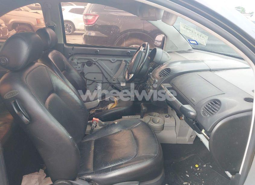 Photo 5 of 2003 Volkswagen New BEETLE GLS 2.0L (VIN 3VWCK21C23M430011)
