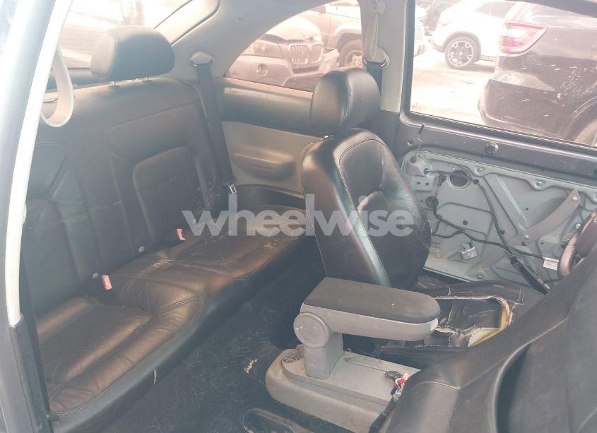 Photo 8 of 2003 Volkswagen New BEETLE GLS 2.0L (VIN 3VWCK21C23M430011)