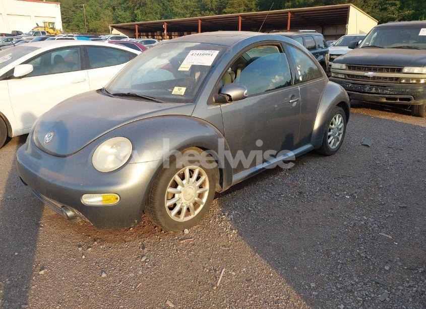 Photo 2 of 2004 Volkswagen New BEETLE GLS 2.0L (VIN 3VWCK21C24M402131)