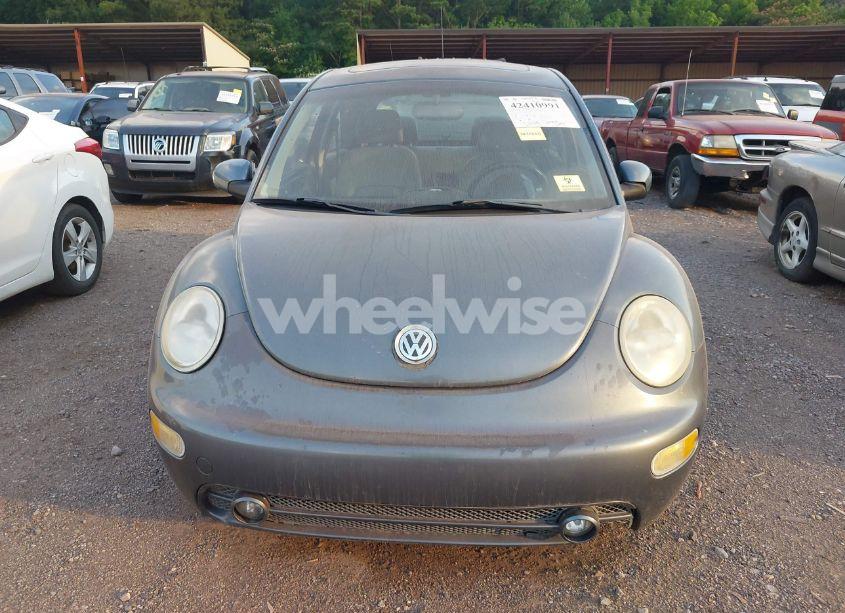 Photo 6 of 2004 Volkswagen New BEETLE GLS 2.0L (VIN 3VWCK21C24M402131)