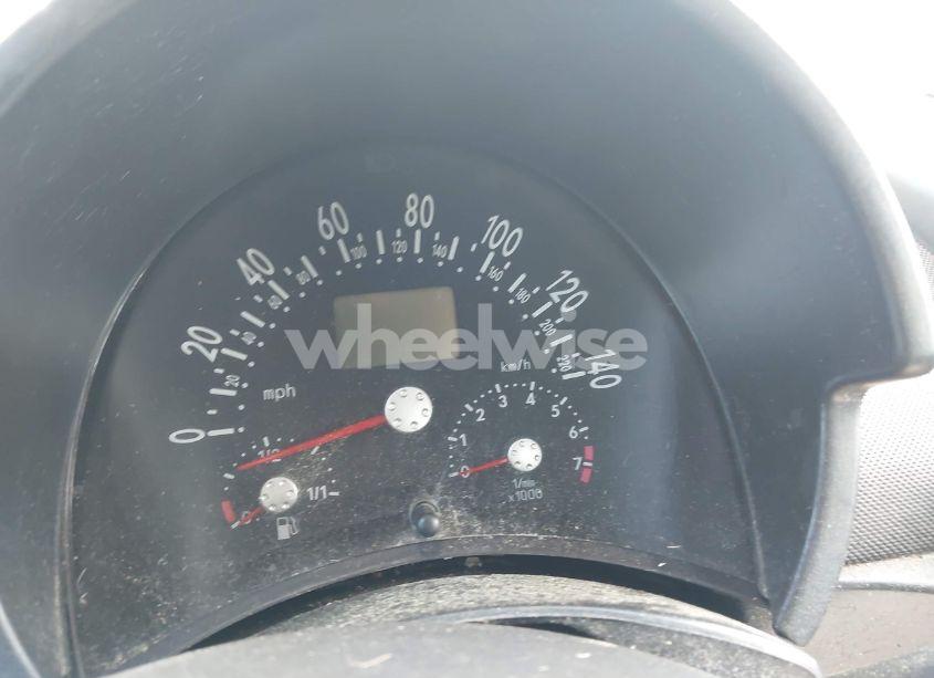 Photo 7 of 2004 Volkswagen New BEETLE GLS 2.0L (VIN 3VWCK21C24M402131)