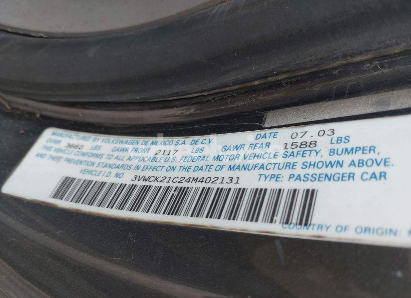 Photo 9 of 2004 Volkswagen New BEETLE GLS 2.0L (VIN 3VWCK21C24M402131)