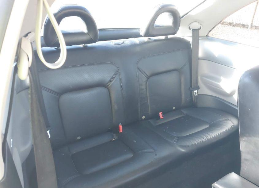 Photo 8 of 2002 Volkswagen New BEETLE GLS (VIN 3VWCK21C32M414365)