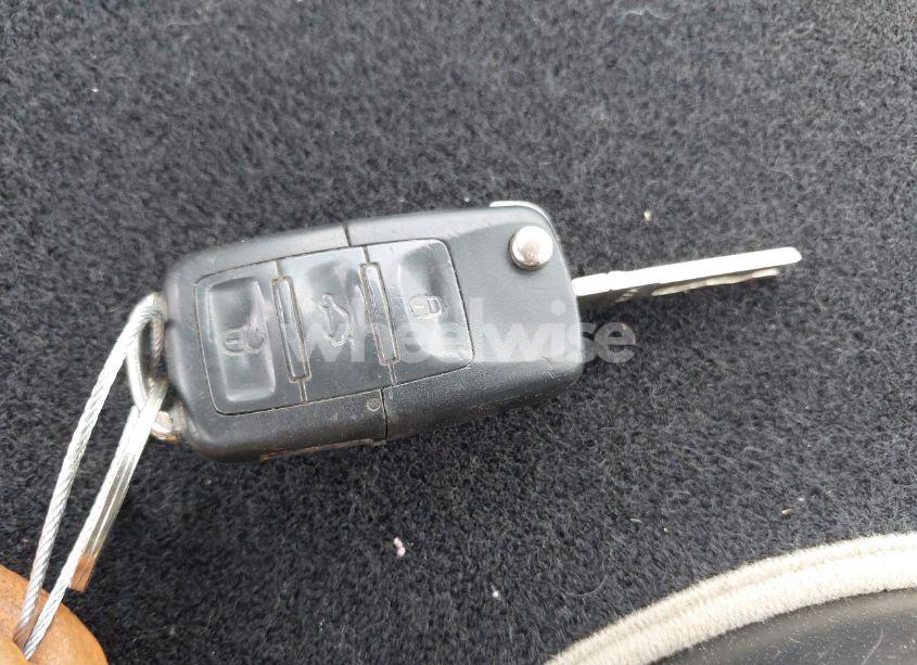 Photo 11 of 2003 Volkswagen New BEETLE GLS 2.0L (VIN 3VWCK21C43M427272)