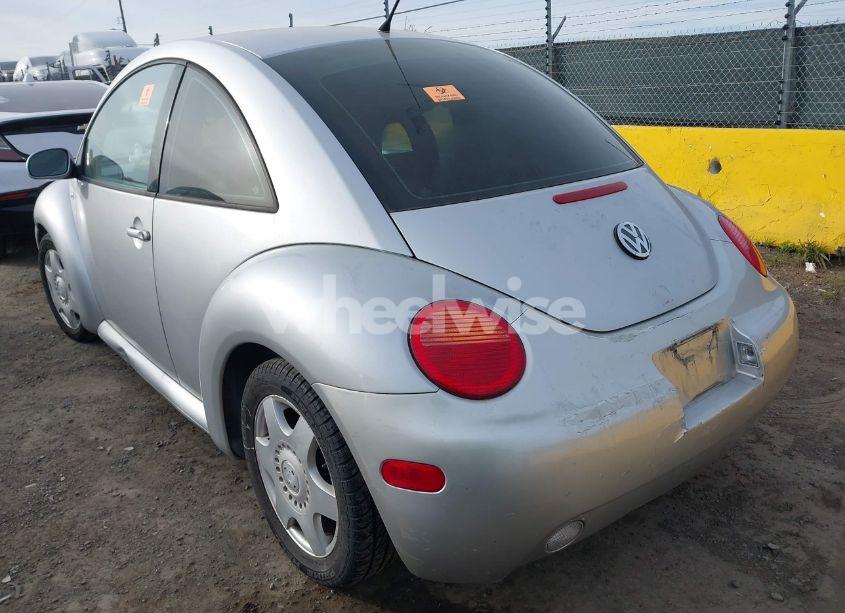 Photo 3 of 2001 Volkswagen New BEETLE GLS (VIN 3VWCK21C51M434891)