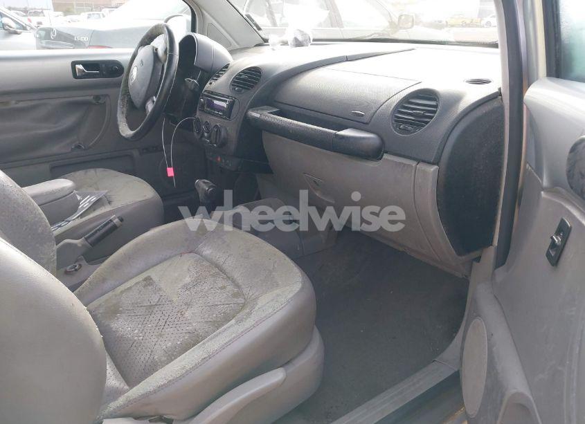 Photo 5 of 2001 Volkswagen New BEETLE GLS (VIN 3VWCK21C51M434891)