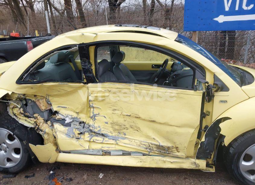 Photo 13 of 2003 Volkswagen New BEETLE GLS 2.0L (VIN 3VWCK21C53M408360)