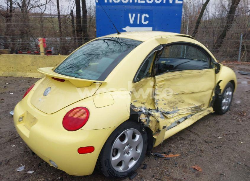 Photo 4 of 2003 Volkswagen New BEETLE GLS 2.0L (VIN 3VWCK21C53M408360)