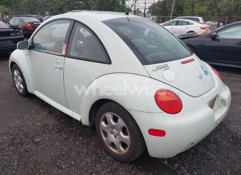Photo 3 of 2002 Volkswagen New BEETLE GLS (VIN 3VWCK21C62M457825)