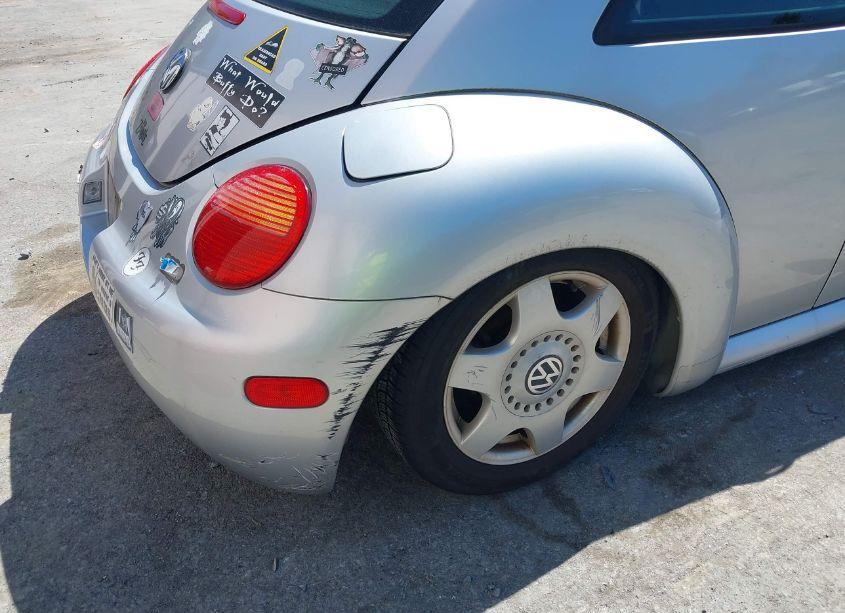 Photo 12 of 2001 Volkswagen New BEETLE GLS (VIN 3VWCK21C81M436828)