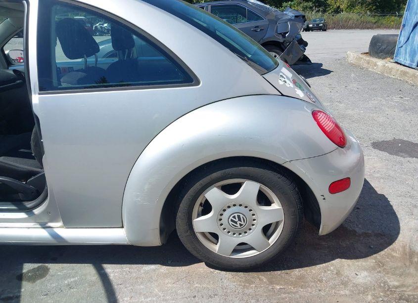 Photo 6 of 2001 Volkswagen New BEETLE GLS (VIN 3VWCK21C81M436828)