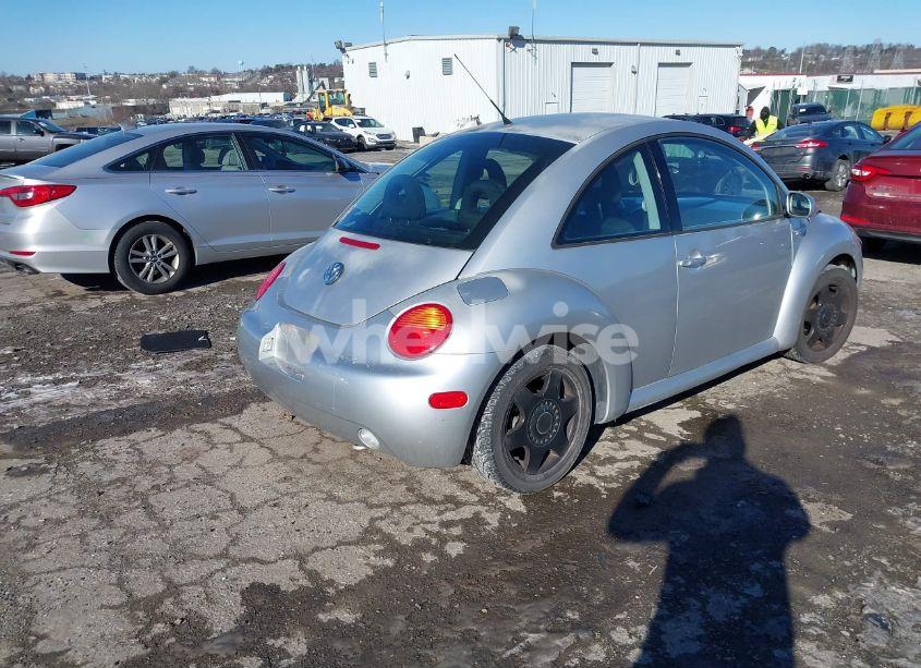 Photo 4 of 2001 Volkswagen New BEETLE GLS (VIN 3VWCK21CX1M437608)
