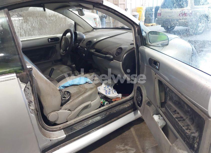 Photo 5 of 2003 Volkswagen New BEETLE GLS (VIN 3VWCK21Y53M311932)