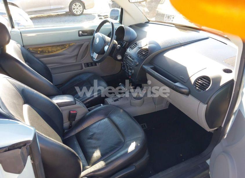 Photo 5 of 2003 Volkswagen New BEETLE GLS (VIN 3VWCK21YX3M304572)