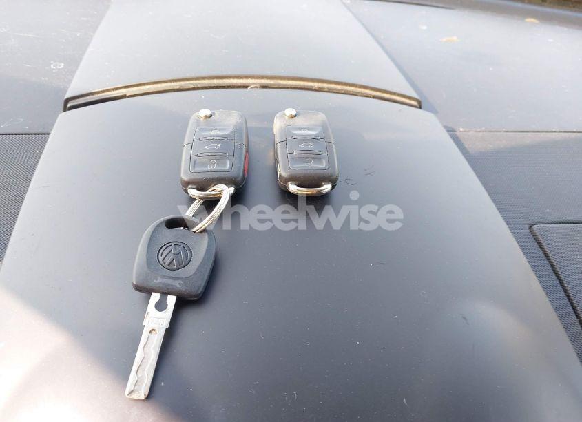 Photo 11 of 2003 Volkswagen New BEETLE GLS (VIN 3VWCK21YX3M311148)