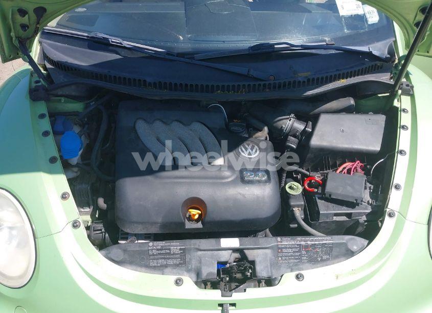 Photo 10 of 2004 Volkswagen New BEETLE GLS 2.0L (VIN 3VWCK31C34M415802)