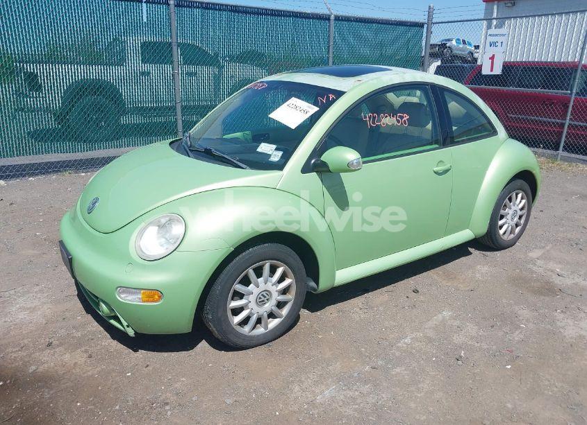 Photo 2 of 2004 Volkswagen New BEETLE GLS 2.0L (VIN 3VWCK31C34M415802)