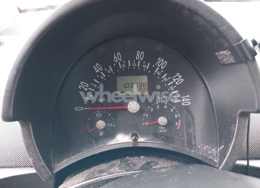 Photo 7 of 2004 Volkswagen New BEETLE GLS 2.0L (VIN 3VWCK31CX4M420124)