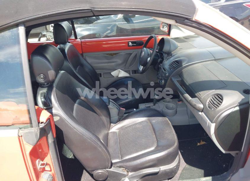 Photo 5 of 2004 Volkswagen New BEETLE GLS (VIN 3VWCM21Y44M307429)